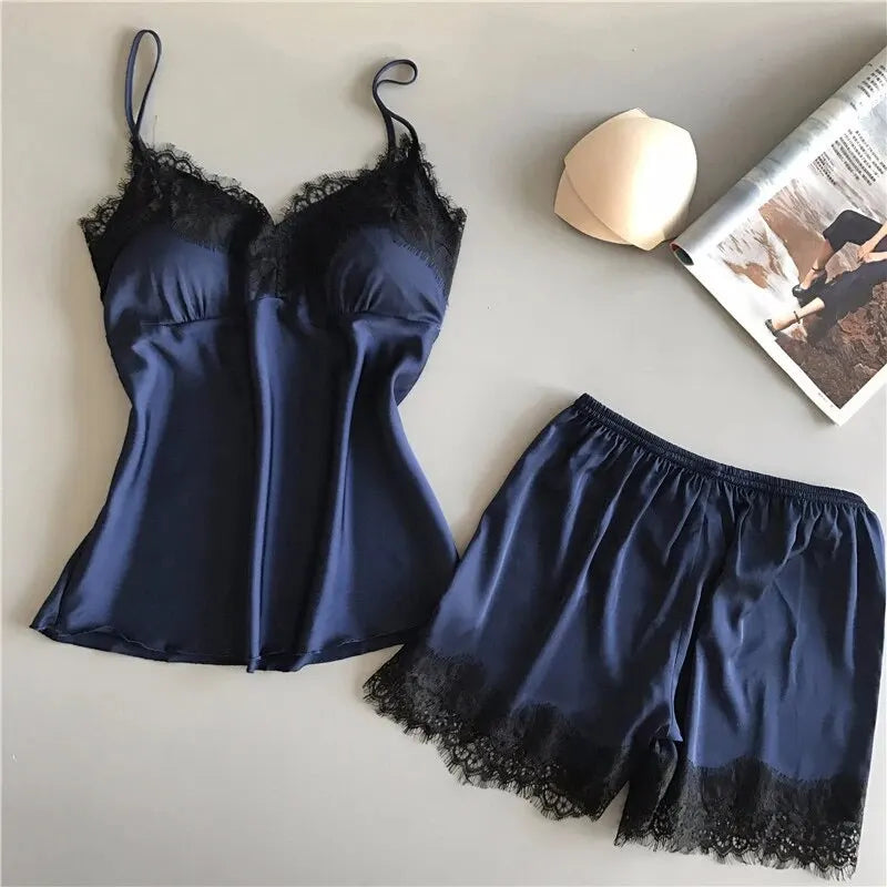 Women’s Lace Pyjama Set with Shorts