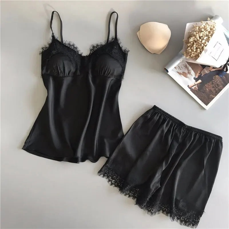 Women’s Lace Pyjama Set with Shorts
