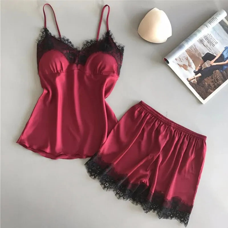 Women’s Lace Pyjama Set with Shorts